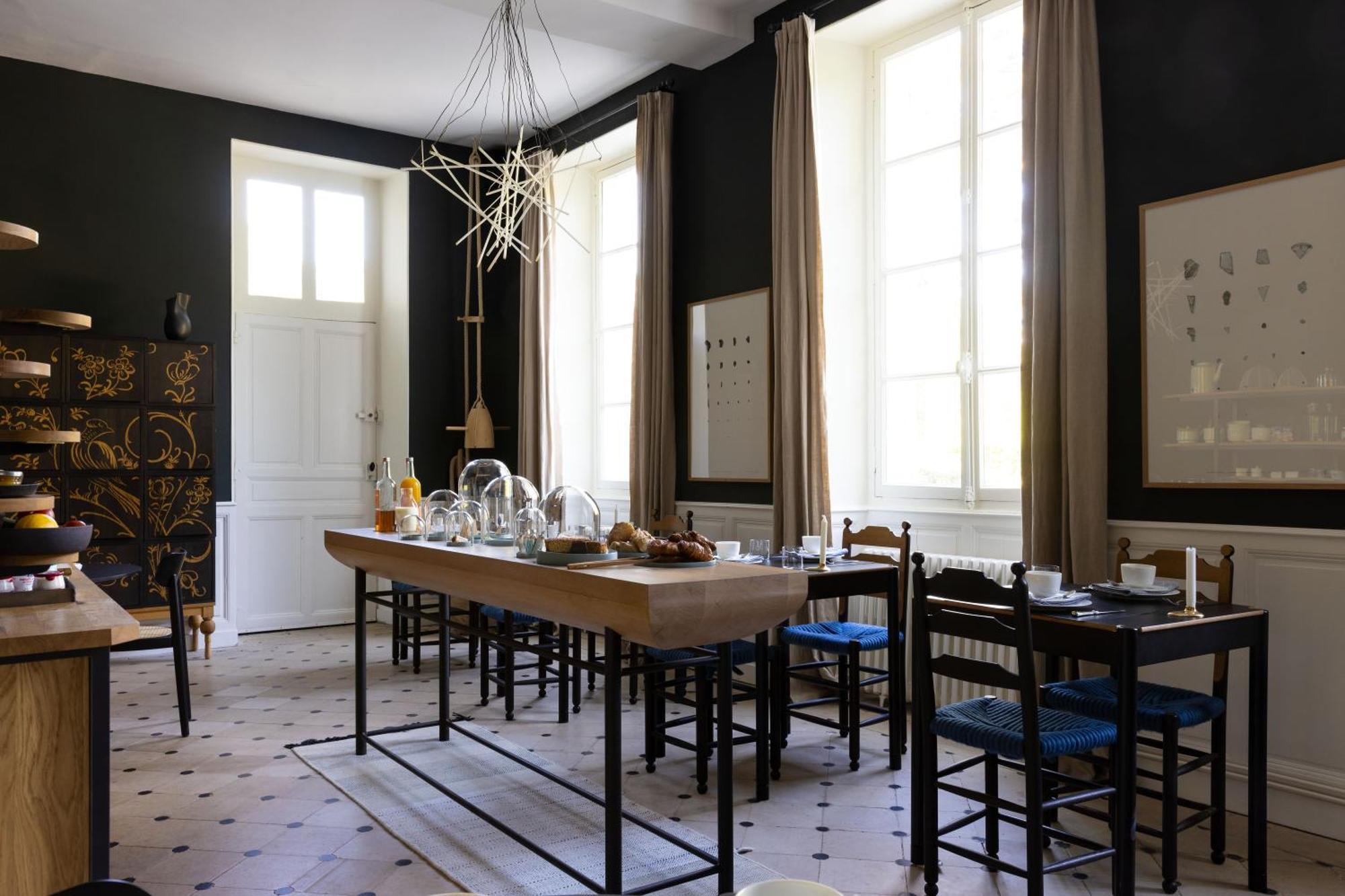 Chateau De La Resle - Design Hotels Montigny-la-Resle Exterior photo